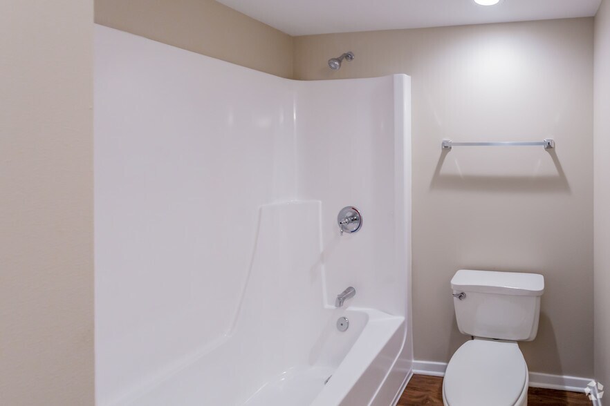 More Photos Of 1701 Skyline Dr, North Little Rock Multifamily For Sale