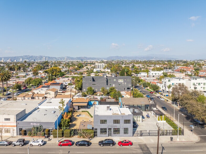 More Photos Of 4207-4215 W Jefferson Blvd, Los Angeles Loft Creative Space For Lease
