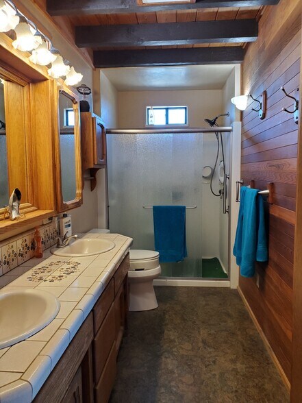 More Photos Of 13279 Roadrunner Loop, Red Bluff Airplane Hangar For Sale