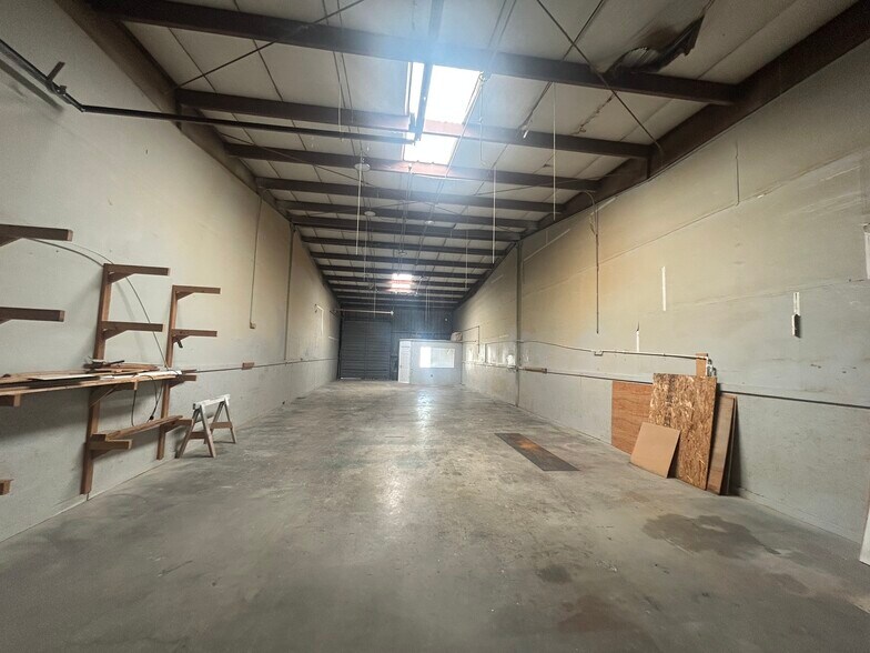 More Photos Of 9339 Denton Ave, Hudson Warehouse For Lease