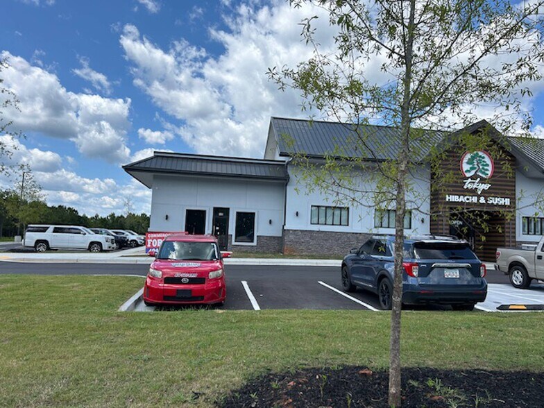 More Photos Of 250 Boulevard, Monroe General Retail For Sale