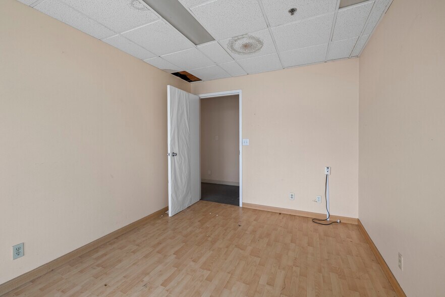 More Photos Of 8132 Garden Grove Blvd, Garden Grove Religious Facility For Sale