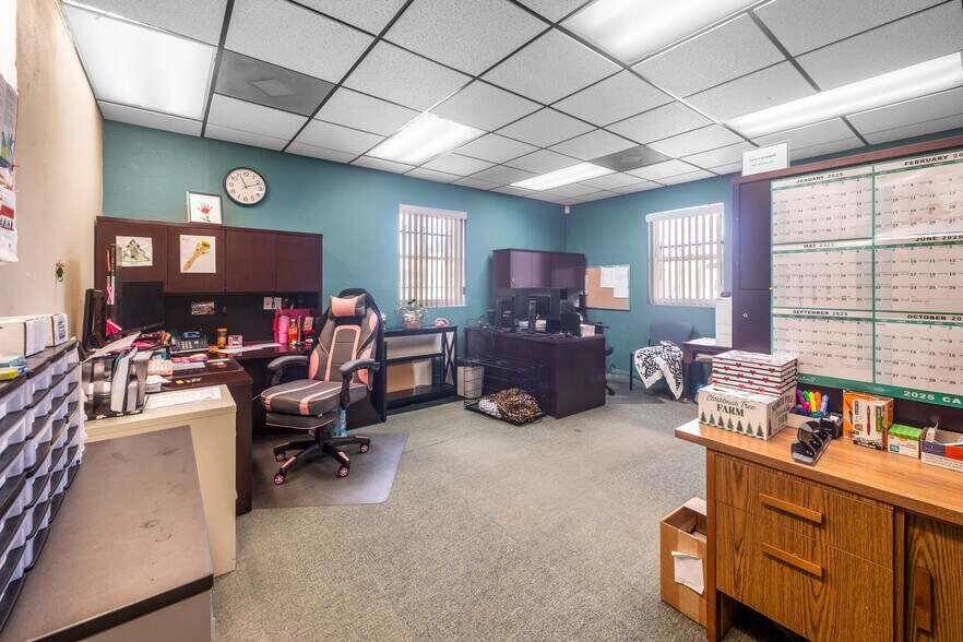 More Photos Of 760 S Stapley Dr, Mesa Office For Sale
