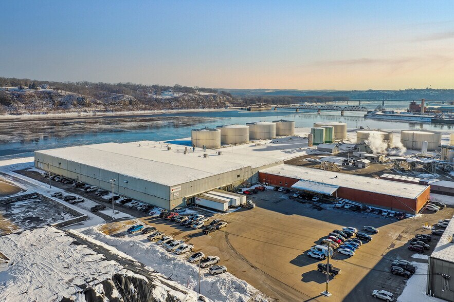 More Photos Of 1111 Purina Dr, Dubuque Warehouse For Sale