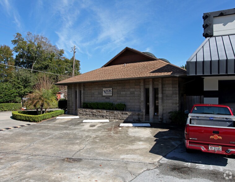 More Photos Of 4215 Edgewater Dr, Orlando Office For Lease