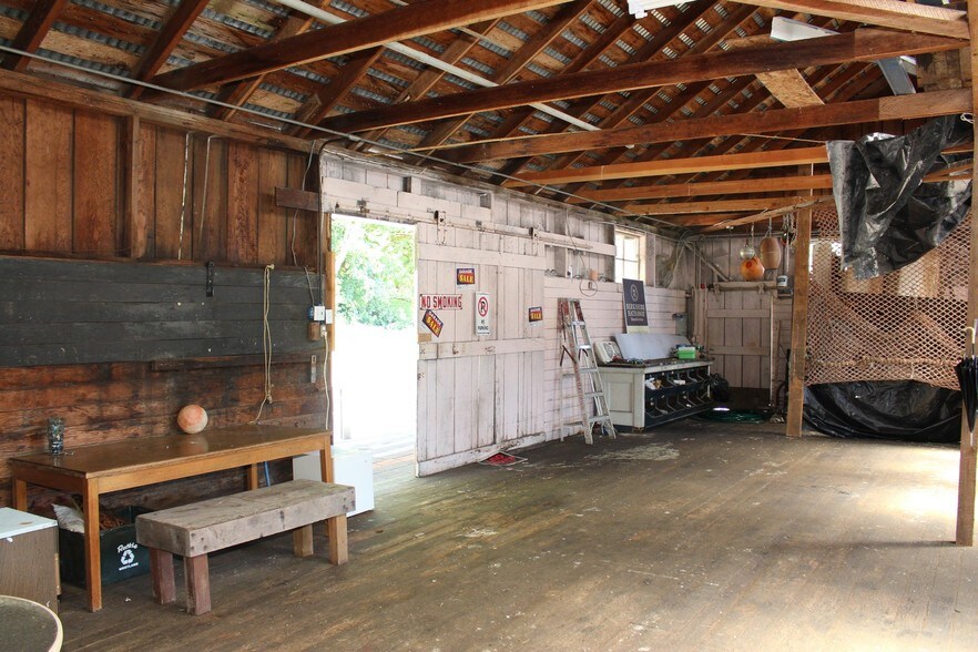 More Photos Of 6750 Or-126 Hwy, Florence Marina For Sale