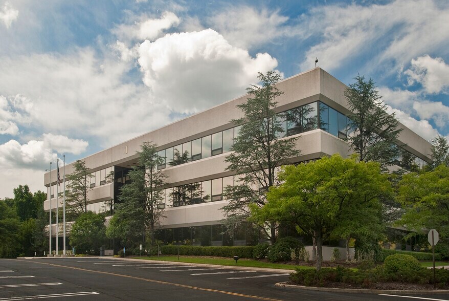 Primary Photo Of 1 Crosfield Ave, West Nyack Office For Lease