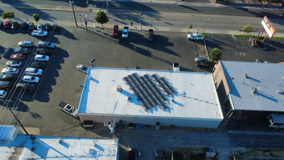 More Photos Of 211-221 11th Ave N, Nampa Auto Repair For Sale