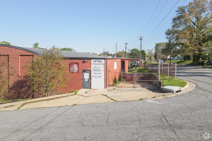 More Photos Of 719 Old Lenoir Rd, Hickory Warehouse For Sale