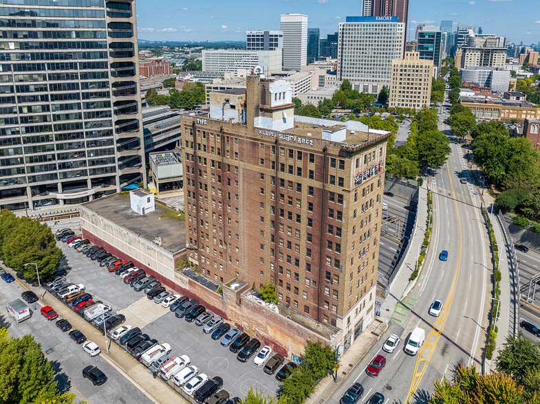 More Photos Of 384 Peachtree St NE, Atlanta Apartments For Sale