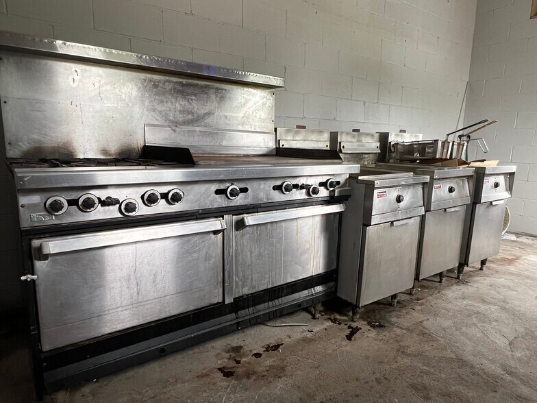 More Photos Of 720 S Broadway St, Greensburg Restaurant For Sale