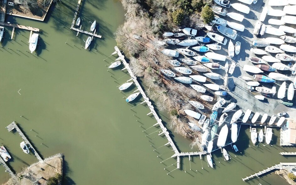 More Photos Of 4079 Cadle Creek Rd, Mayo Marina For Sale