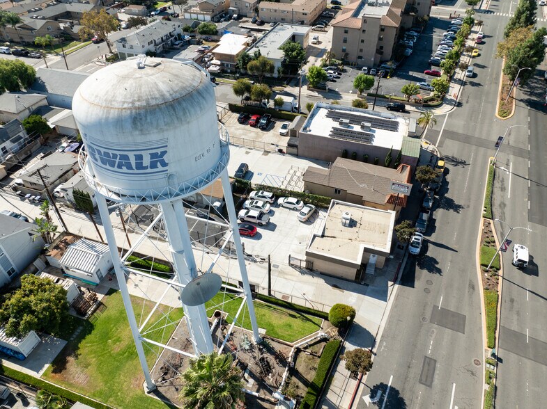 More Photos Of 13624 San Antonio Dr, Norwalk Office For Sale