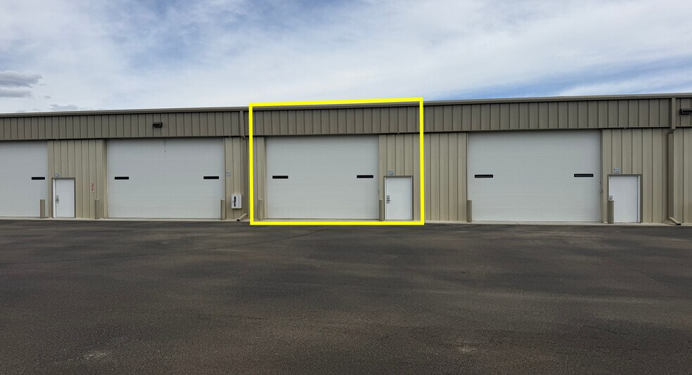 More Photos Of 9049 N Horseshoe Bend Rd, Boise Warehouse For Sale