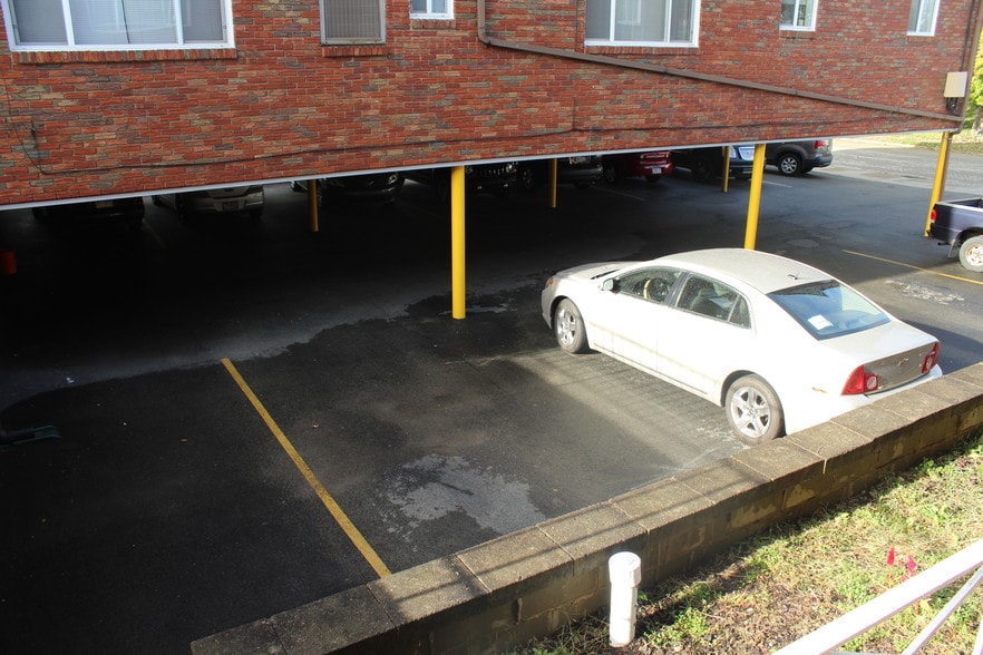 More Photos Of 1101 Broadway St, East McKeesport Apartments For Sale