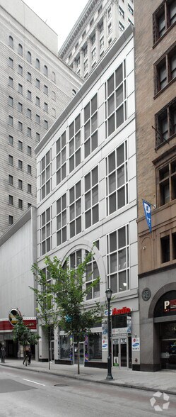 Primary Photo Of 1416-1418 Chestnut St, Philadelphia Parking Garage For Lease