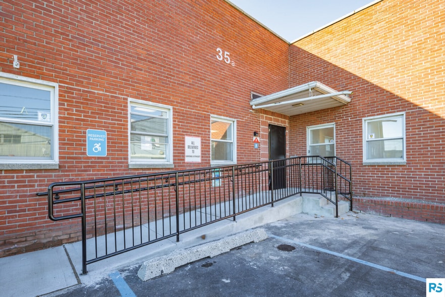 More Photos Of 35 Obrien St, Kearny Manufacturing For Lease