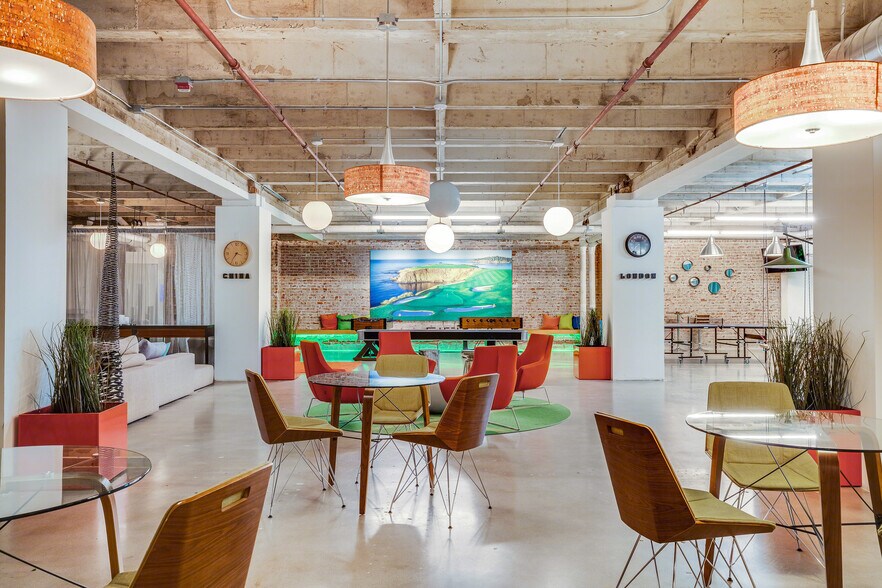 More Photos Of 818 W 7th St, Los Angeles Telecom Hotel Data Hosting For Lease