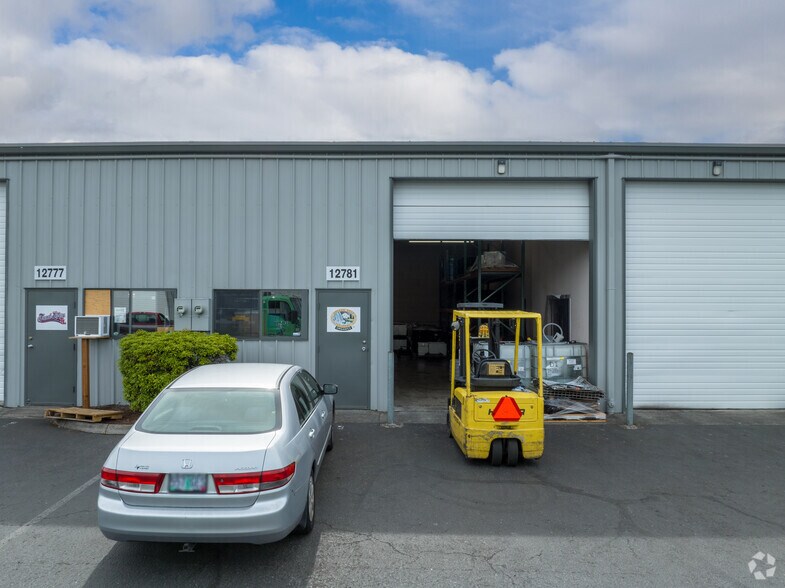 Primary Photo Of 12781-12783 NE Whitaker Way, Portland Warehouse For Lease