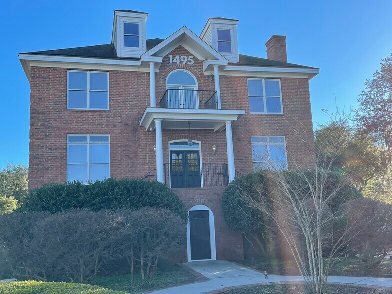 More Photos Of 1495 Remount Rd, North Charleston Office Residential For Sale