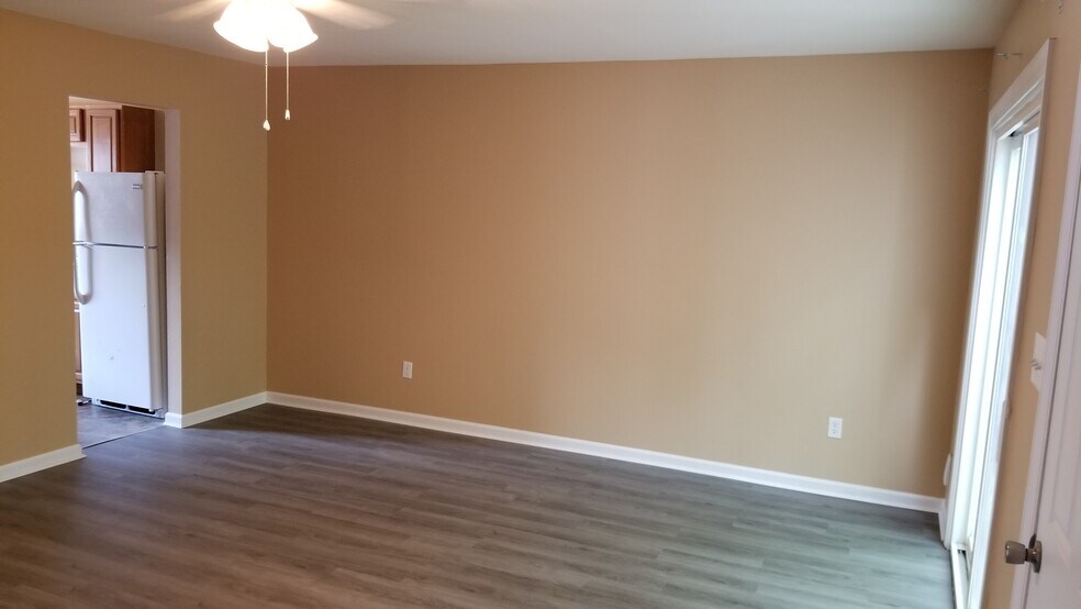 More Photos Of 156 Delmar Ln, Newport News Apartments For Sale