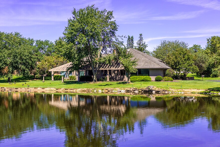 More Photos Of 6100 Memorial Dr, Dublin Medical For Sale