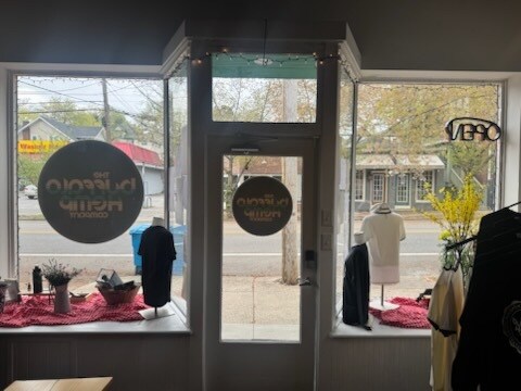 More Photos Of 1110 Main St SW, Roanoke Storefront For Sale