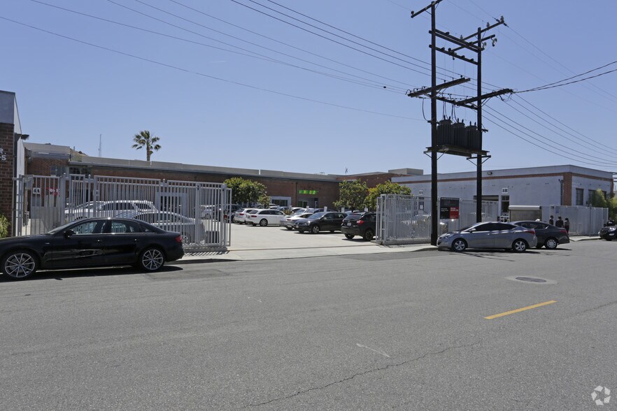 More Photos Of 8500 Steller Dr, Culver City Loft Creative Space For Lease
