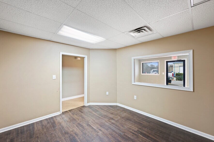 More Photos Of 4454 Railroad Ave, Harrisburg Industrial For Sale
