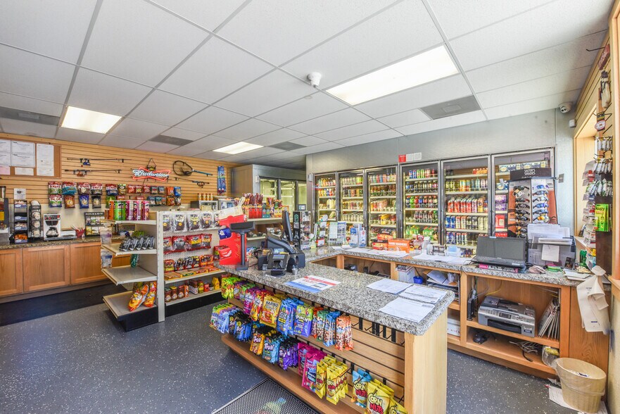 More Photos Of 24967 State Highway 108, Mi Wuk Village Service Station For Sale