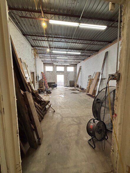 More Photos Of 16 S Market St, Troy Storefront For Lease