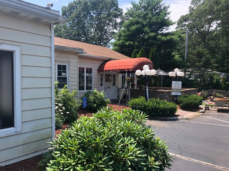 More Photos Of 2548 Boston Post Rd, Guilford Restaurant For Sale