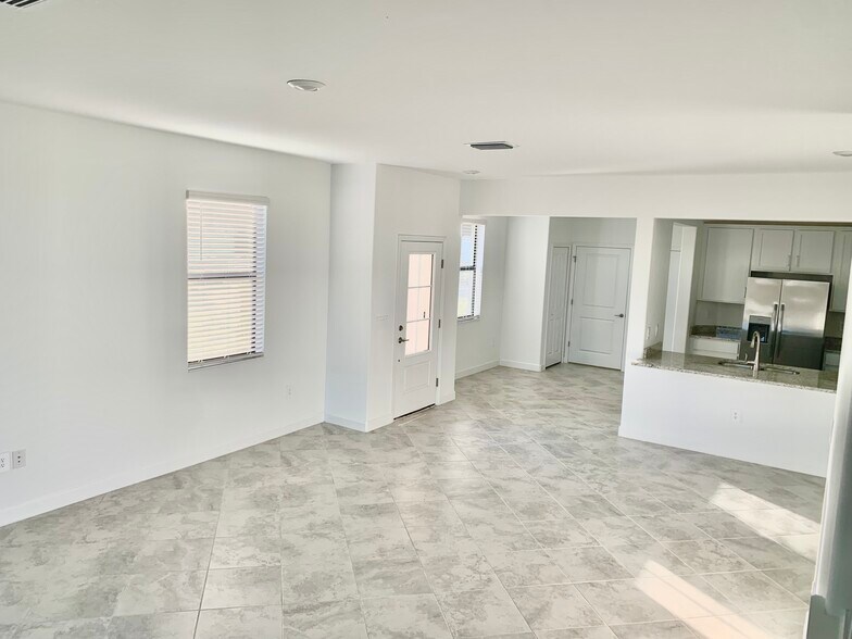 More Photos Of , Bradenton Unknown For Sale