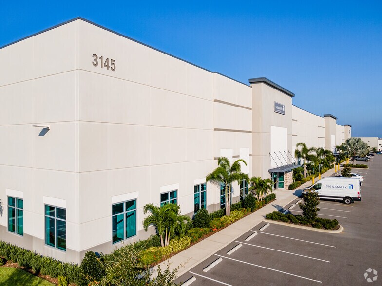 Primary Photo Of 3145 Lakewood Ranch Blvd, Bradenton Warehouse For Lease
