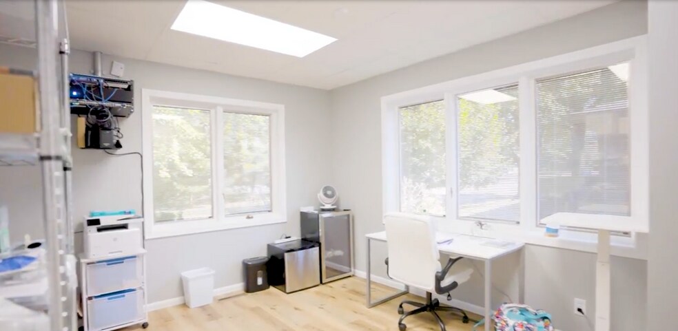 More Photos Of 608 35th Ave, Moline Medical For Sale