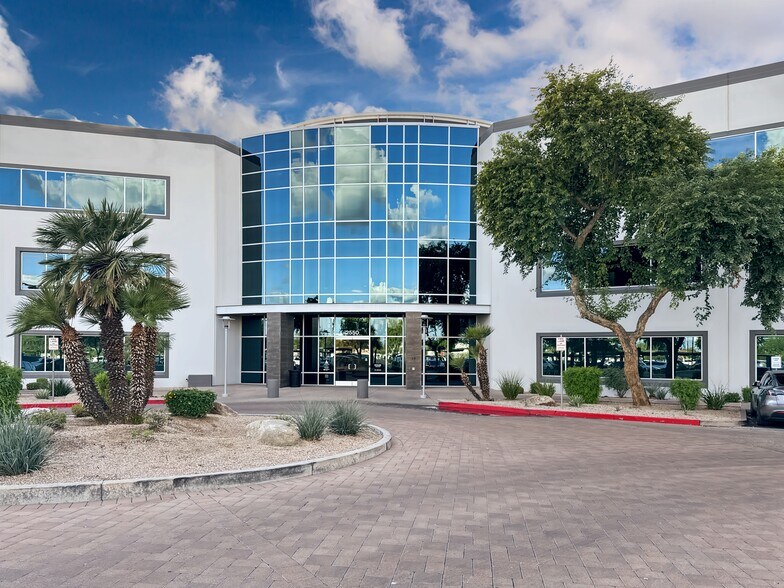More Photos Of 2550 W Union Hills Dr, Phoenix Coworking Space