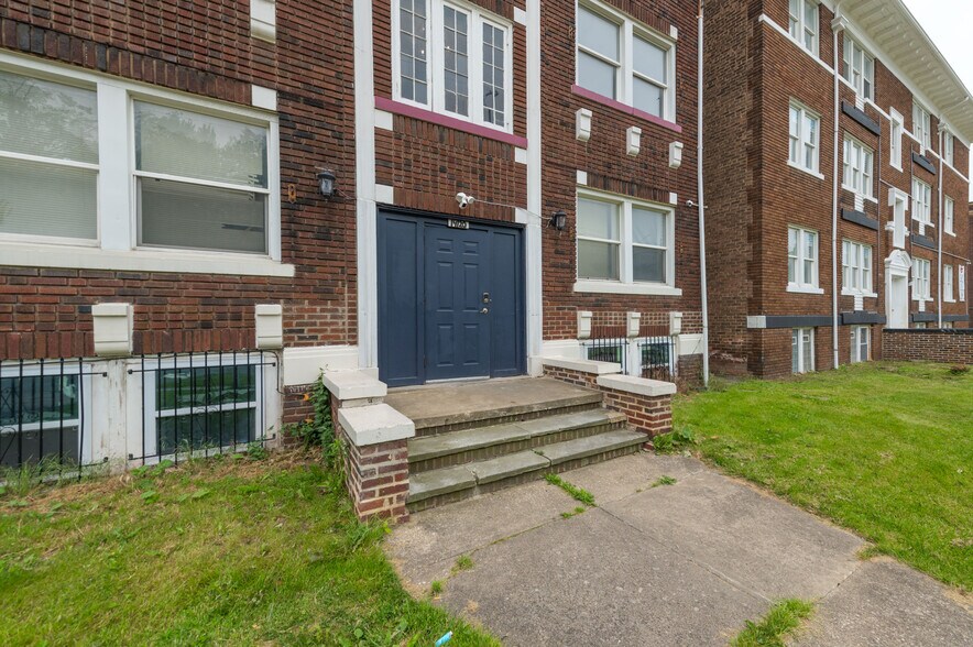 More Photos Of 14120 Superior Rd, Cleveland Multifamily For Sale
