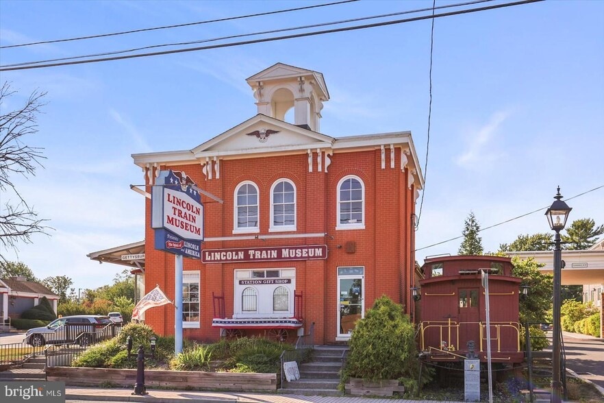 More Photos Of 425 Steinwehr Ave, Gettysburg Storefront Retail Office For Sale