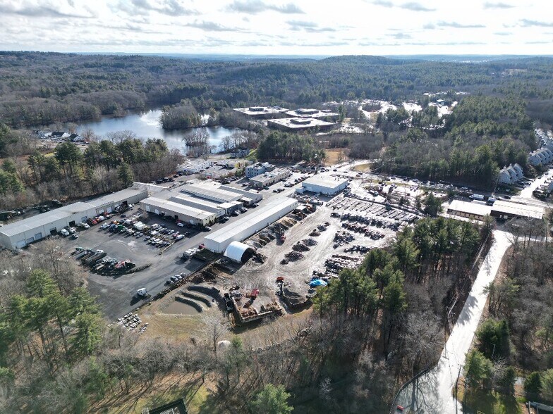 More Photos Of 896 Boston Post Rd, Marlborough Unknown For Lease