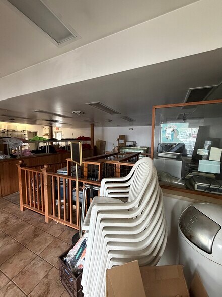 More Photos Of 2857-2867 Lincoln Hwy, Ronks Storefront Retail Residential For Sale