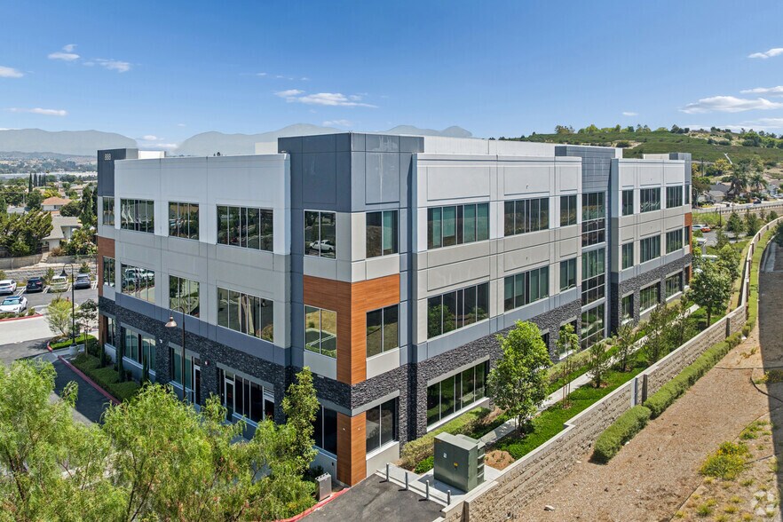 More Photos Of 888 S Brea Canyon Rd, Diamond Bar Medical For Lease