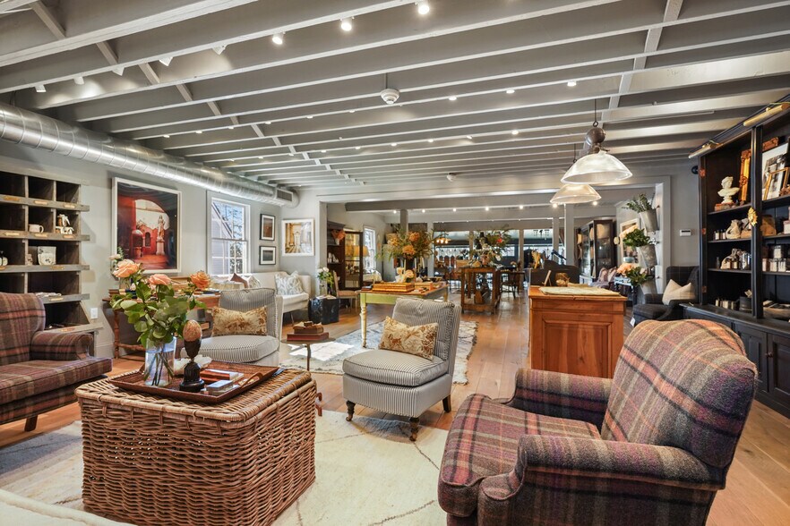 More Photos Of 259 Westchester Ave, Pound Ridge Storefront For Sale