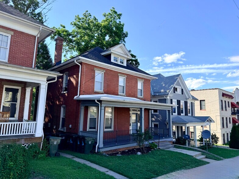 Primary Photo Of 419 Summit Ave, Hagerstown Apartments For Sale