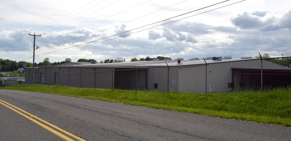 More Photos Of 345 E Marshall St, Wytheville Manufacturing For Sale