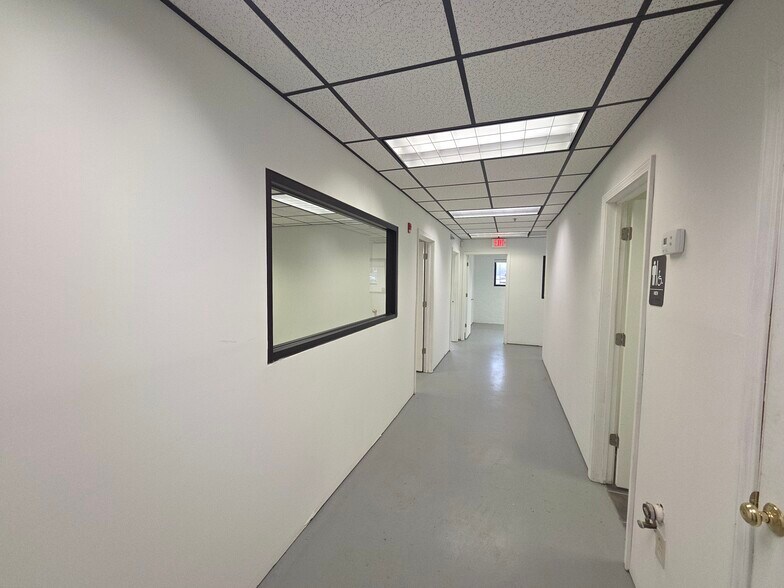 More Photos Of 1826 Albertson Rd, High Point Manufacturing For Lease