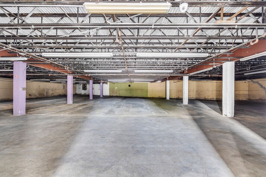 More Photos Of 7361-7391 NW 78th St, Medley Warehouse For Lease