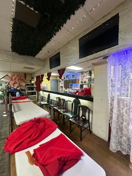 More Photos Of 2200 W Alameda Ave, Denver Unknown For Lease