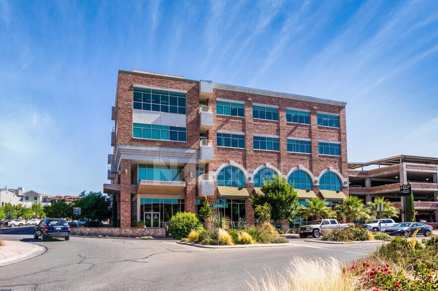 More Photos Of 20 N Main St, Saint George Office Residential For Lease