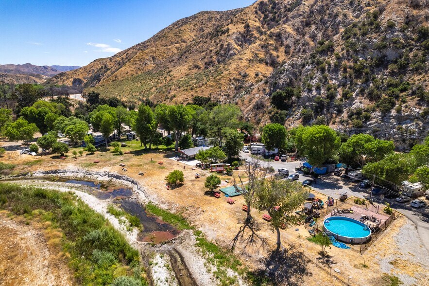 More Photos Of 10645 Soledad Canyon Rd, Santa Clarita Specialty For Sale