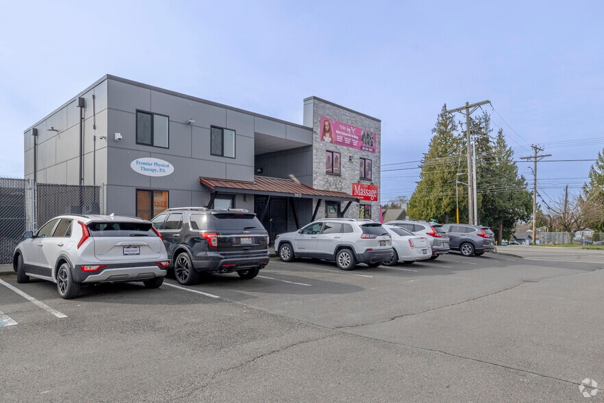 More Photos Of 7817 Pacific Ave, Tacoma Office For Sale